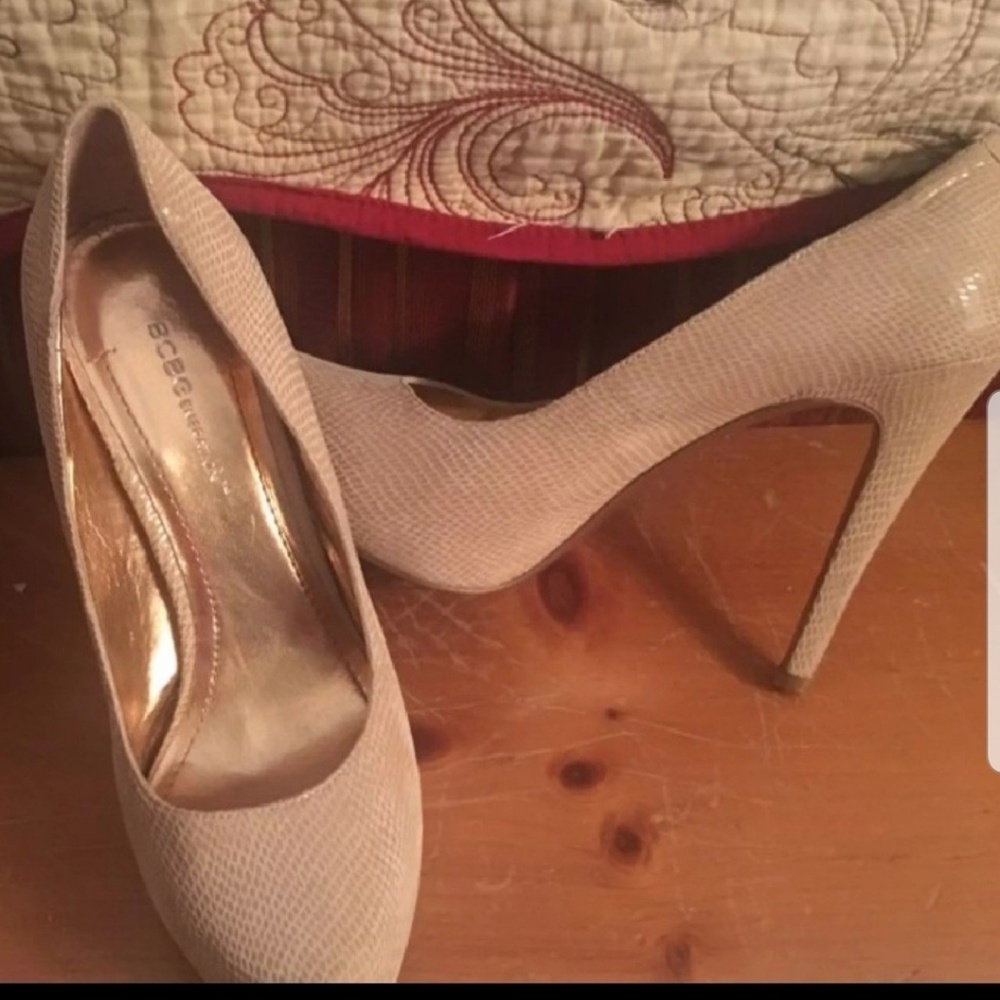 BCBG heels